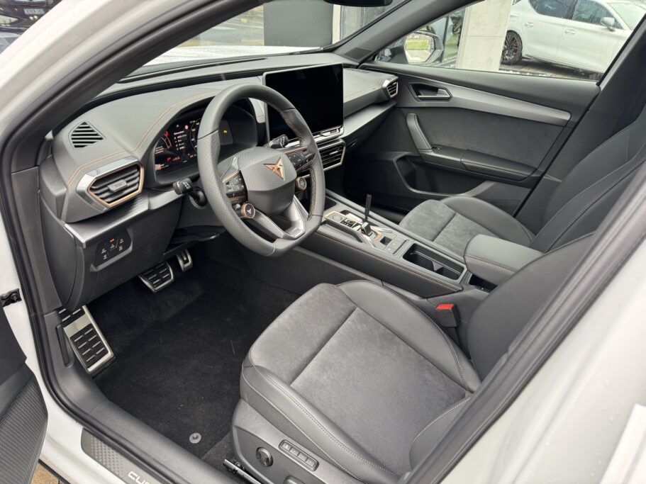 Cupra Formentor FL Glacias White Auto-Gazda 13