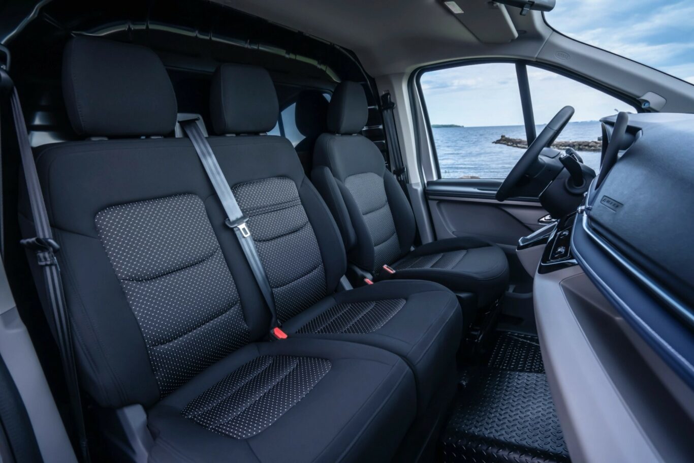 POCZUJ PRAWDZIWY KOMFORT MAXUS E-DELIVER 7 2025 AUTO-GAZDA 3