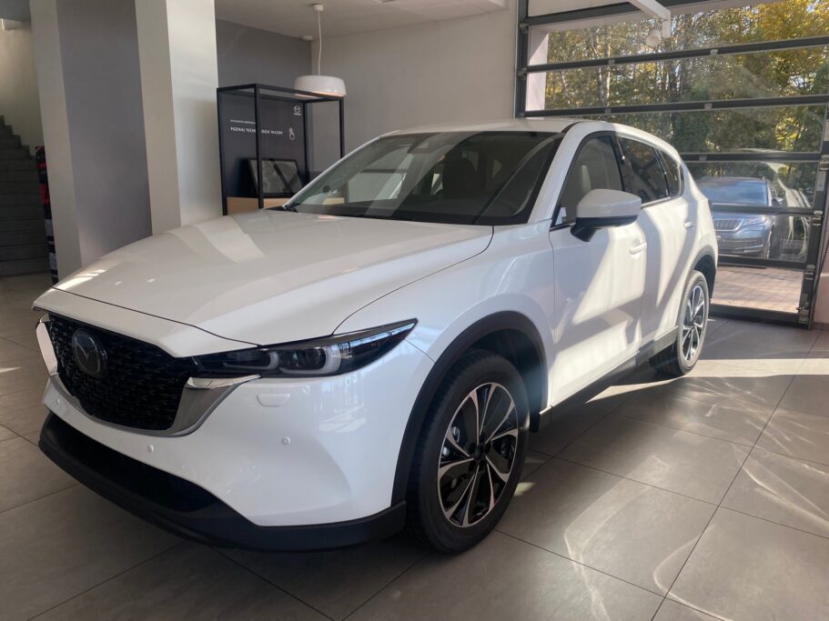 auto-gazda mazda cx-5 exclusive-line biala