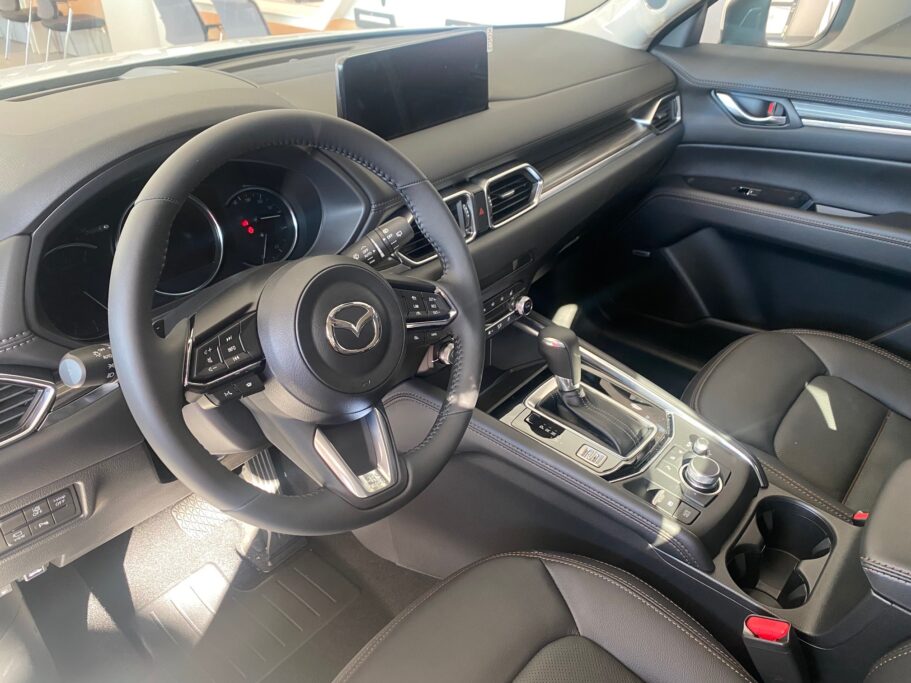 auto-gazda mazda cx-5 exclusive-line biala