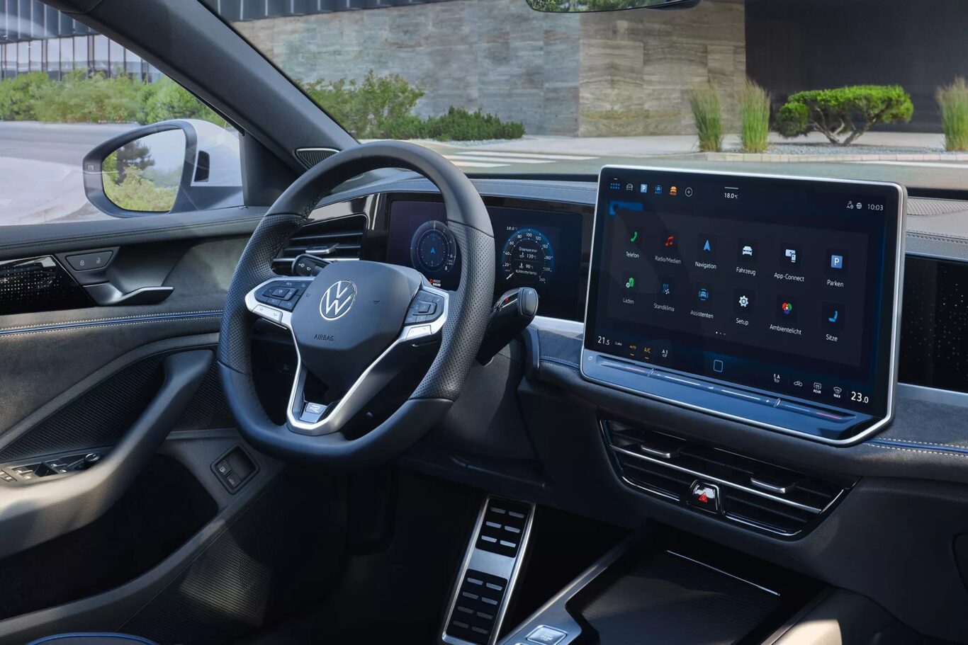 wnętrze volkswagena passat