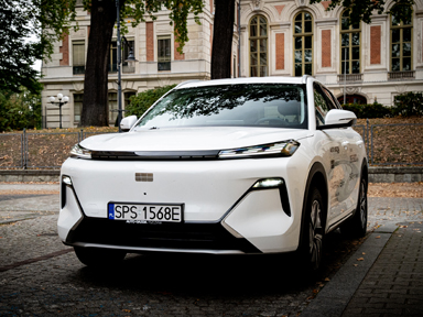 biały geely starray em i