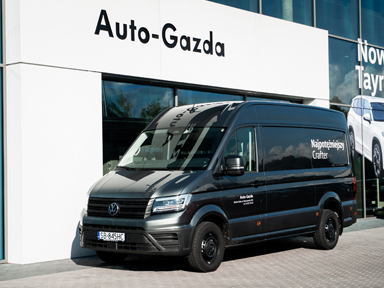 crafter przed salonem auto gazda
