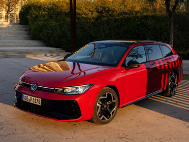 czerwony PASSAT