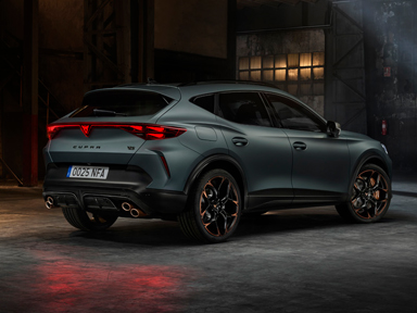 tył samochodu nowej cupry formentor vz5